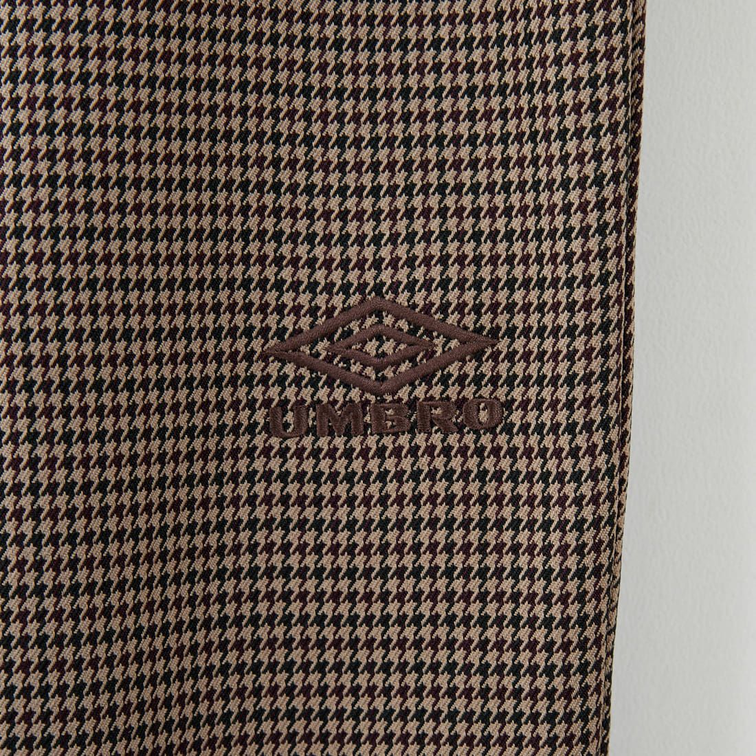 UMBRO [アンブロ] 別注 ワンポイント刺繍ロゴ トラックパンツ [KBT126-NK-PT2-MS-JF] CHECK