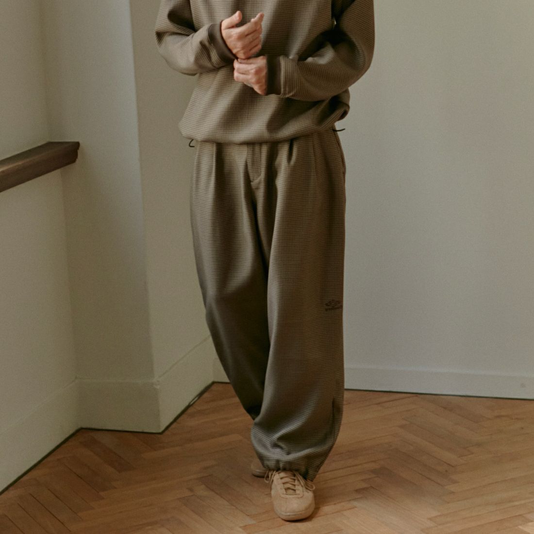 UMBRO [アンブロ] 別注 ワンポイント刺繍ロゴ トラックパンツ [KBT126-NK-PT2-MS-JF] CHECK