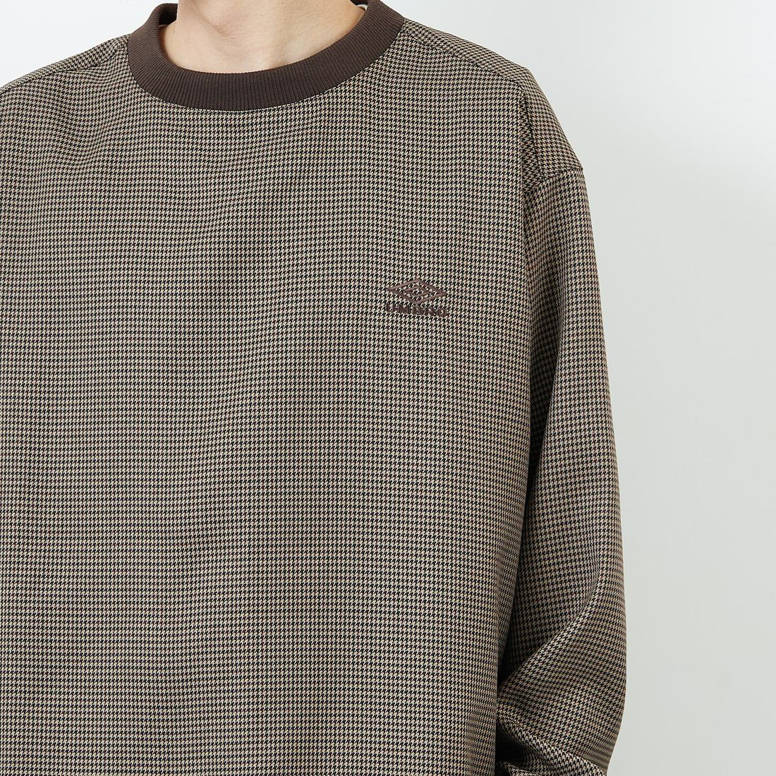 UMBRO [アンブロ] 別注 ワンポイント刺繍ロゴ ドローコードスウェット [KBT126-NK-PO2-MS-JF] CHECK &&モデル身長：168cm 着用サイズ：L&&