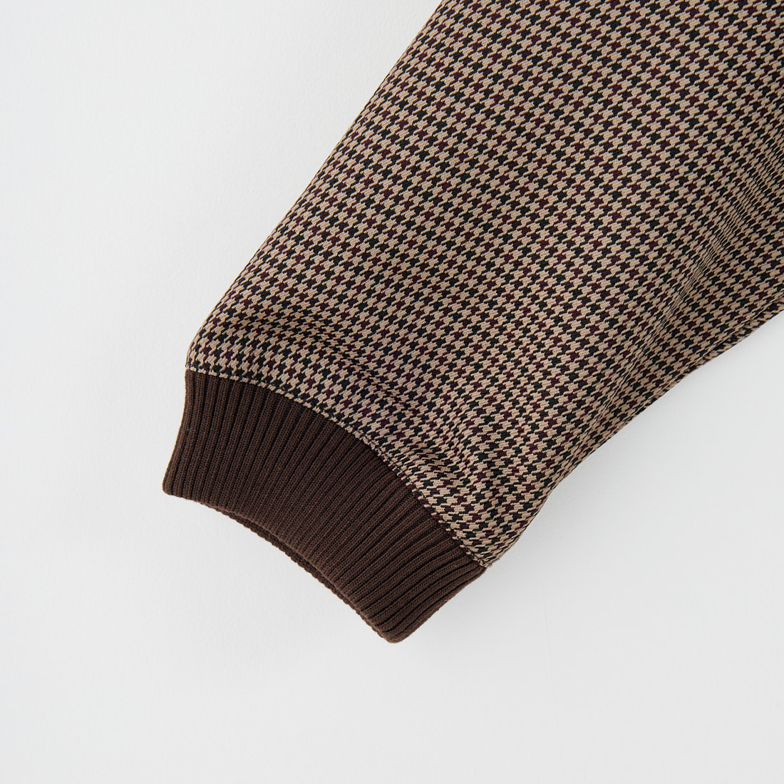 UMBRO [アンブロ] 別注 ワンポイント刺繍ロゴ ドローコードスウェット [KBT126-NK-PO2-MS-JF] CHECK