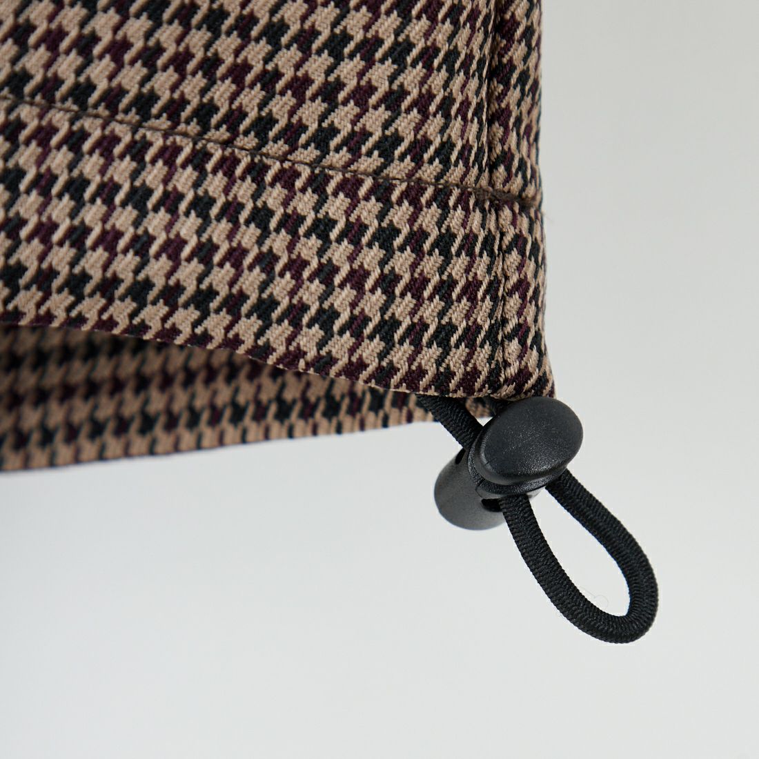 UMBRO [アンブロ] 別注 ワンポイント刺繍ロゴ ドローコードスウェット [KBT126-NK-PO2-MS-JF] CHECK