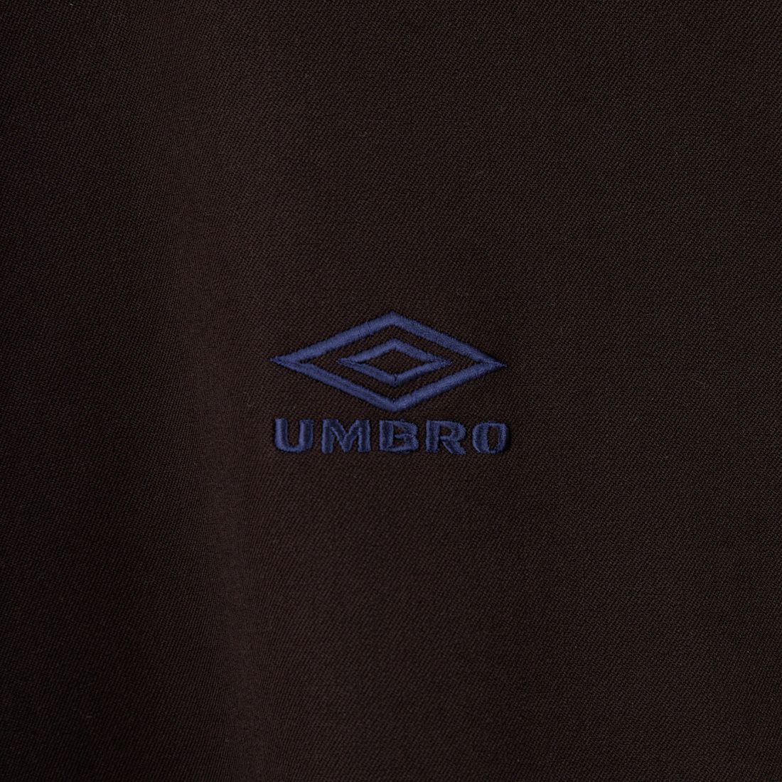 UMBRO [アンブロ] 別注 ワンポイント刺繍ロゴ ドローコードスウェット [KBT126-NK-PO2-MS-JF] BROWN