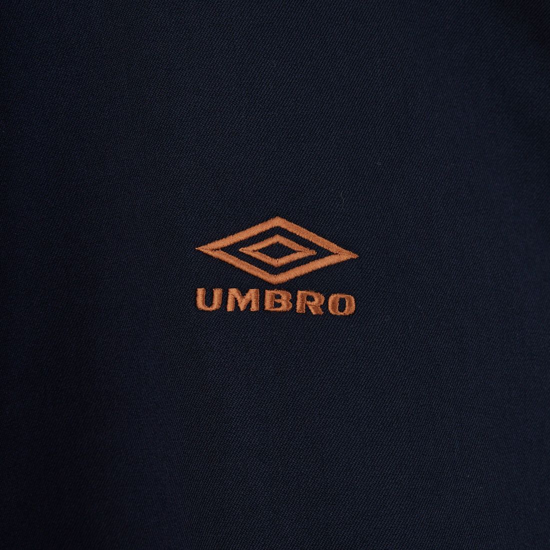 UMBRO [アンブロ] 別注 ワンポイント刺繍ロゴ ドローコードスウェット [KBT126-NK-PO2-MS-JF] NAVY
