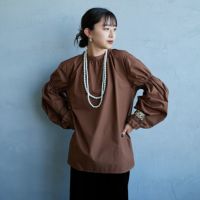 BROWN&&モデル身長：150cm 着用サイズ：F&&