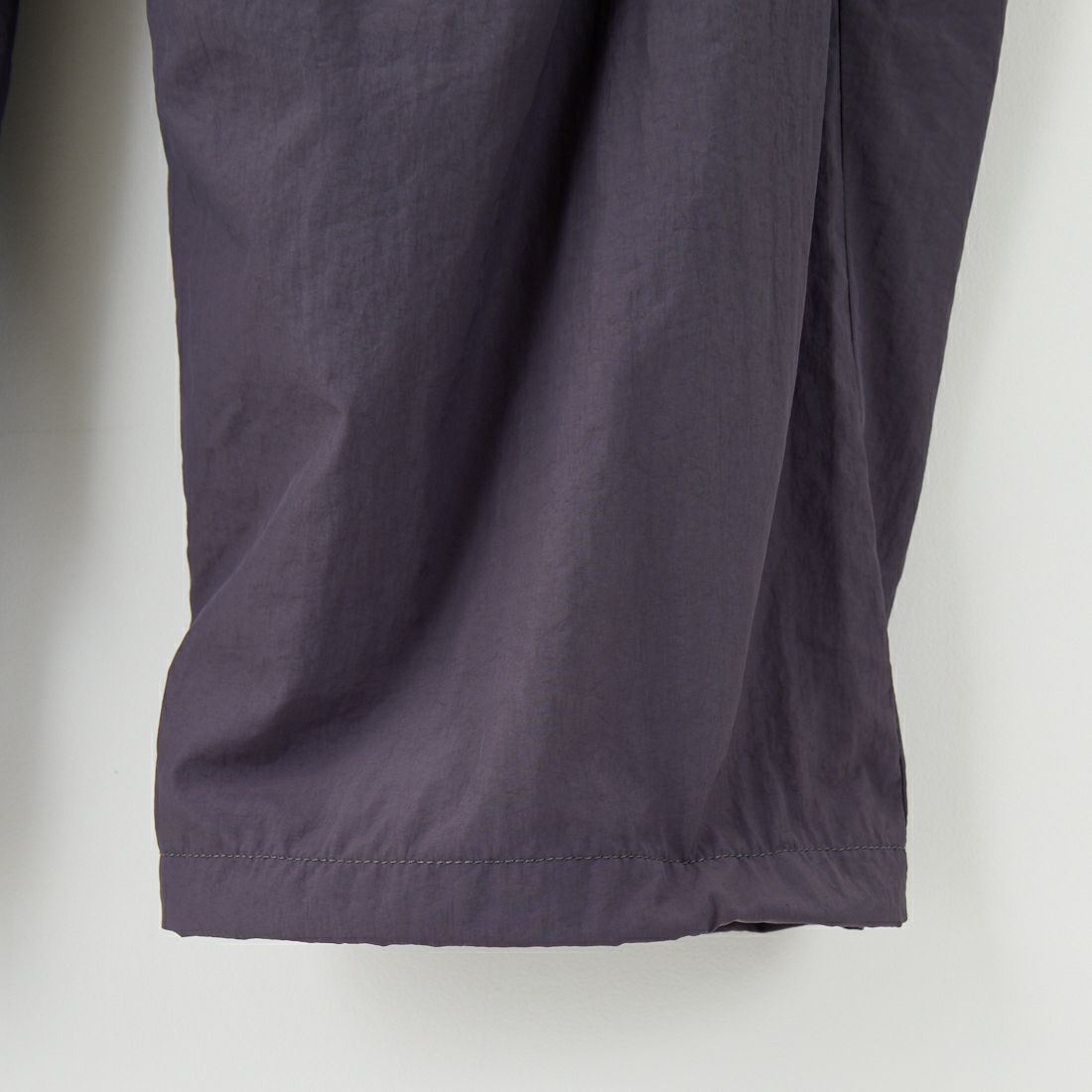 UMBRO [アンブロ] 別注 ナイロントラックパンツ [KBT126-NK-PT1-MS-JF] GRAY