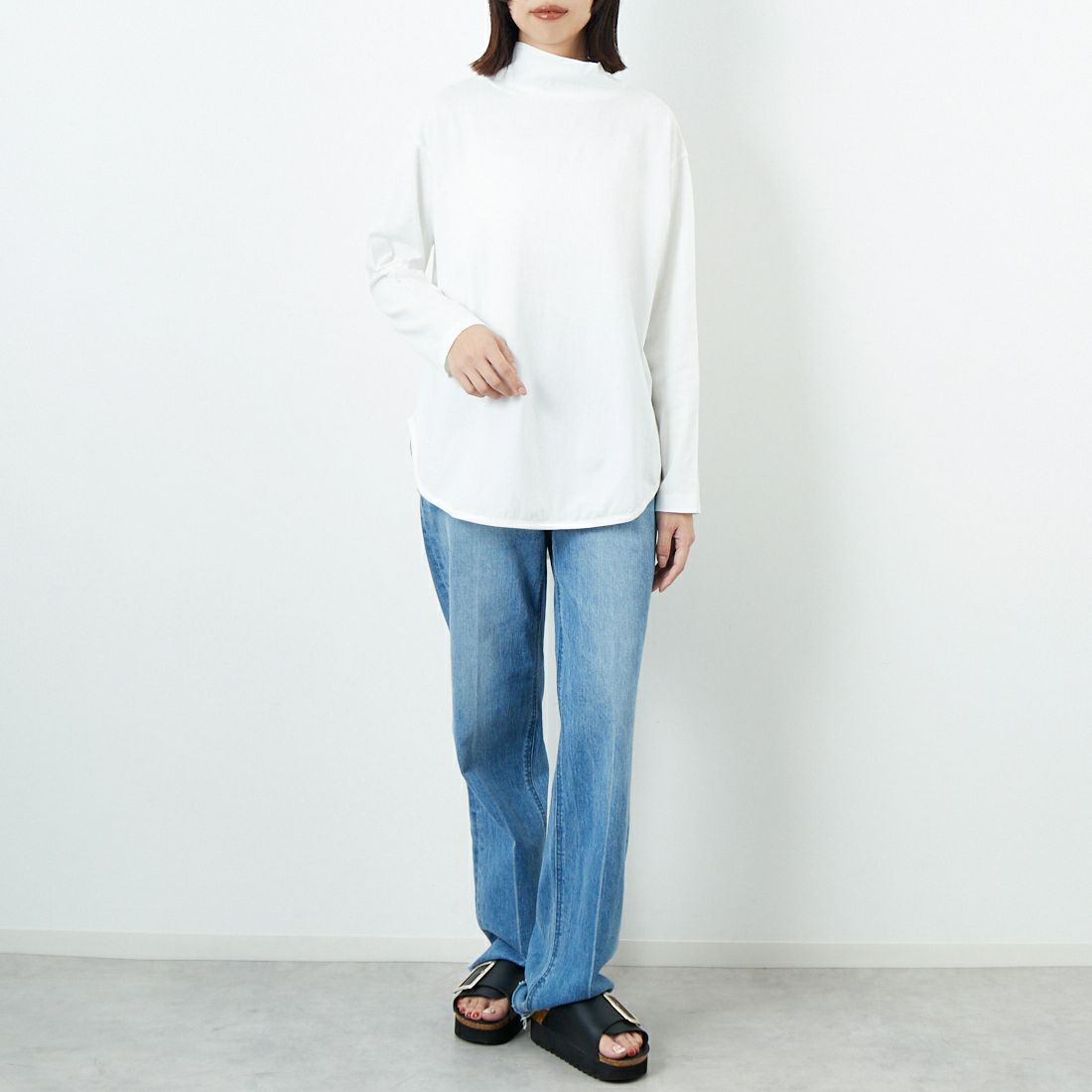 tumugu: [ツムグ] 裾ラウンドハイネックロングTシャツ [TC22301] 02 OFF &&モデル身長：162cm 着用サイズ：F&&