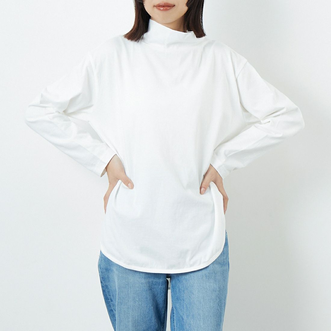 tumugu: [ツムグ] 裾ラウンドハイネックロングTシャツ [TC22301] 02 OFF &&モデル身長：162cm 着用サイズ：F&&