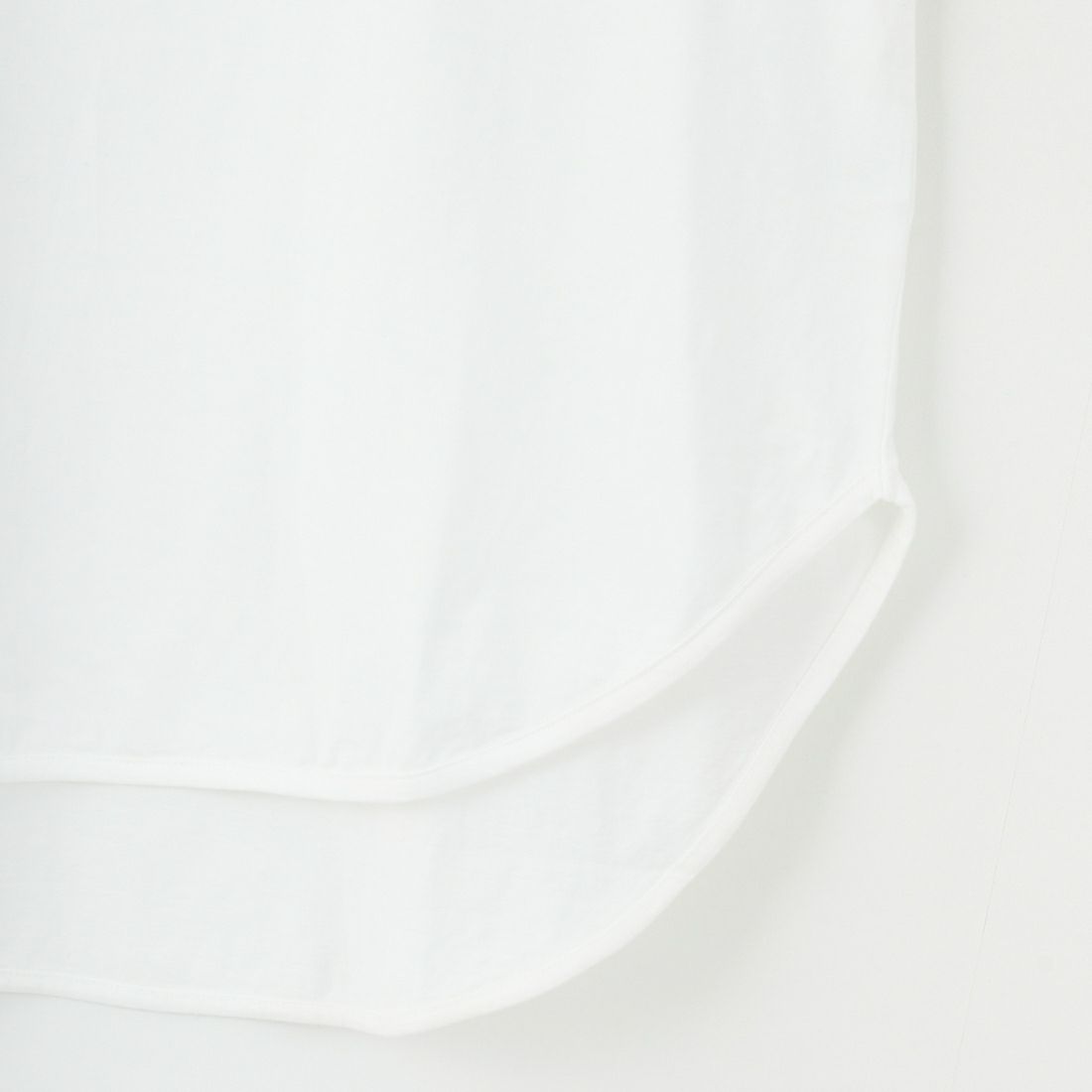 tumugu: [ツムグ] 裾ラウンドハイネックロングTシャツ [TC22301] 02 OFF