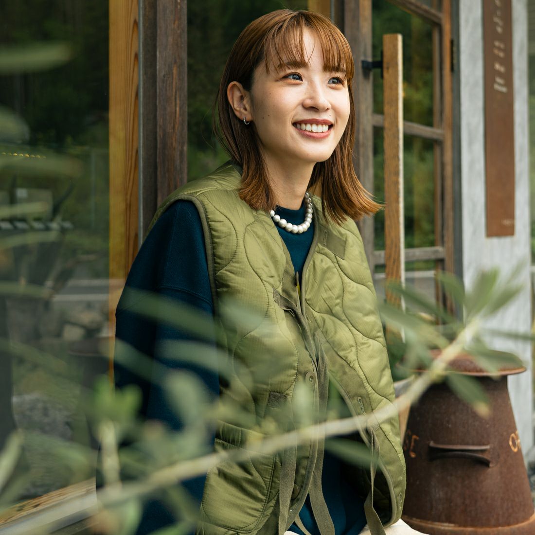 新品未使用新作G/FOREジーフォアレディーキルティングベストsizeSベージュ レースレディース Lace Ladies スタンドカラージップアップ