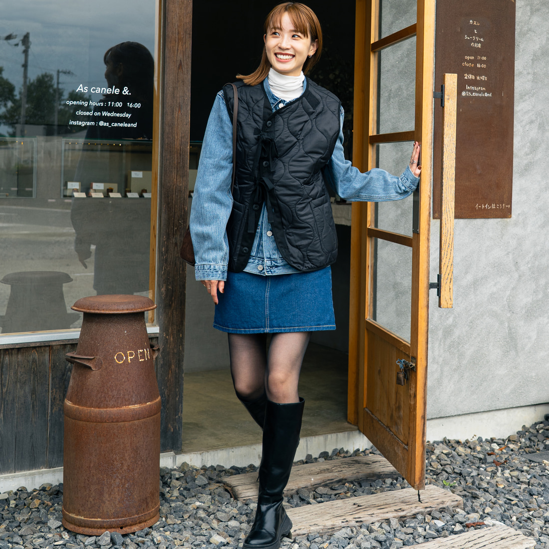 MILITARY [ミリタリー] 別注 フロントリボンキルティングベスト [T-24789000-JF] IVORY &&モデル身長：167cm 着用サイズ：M&&