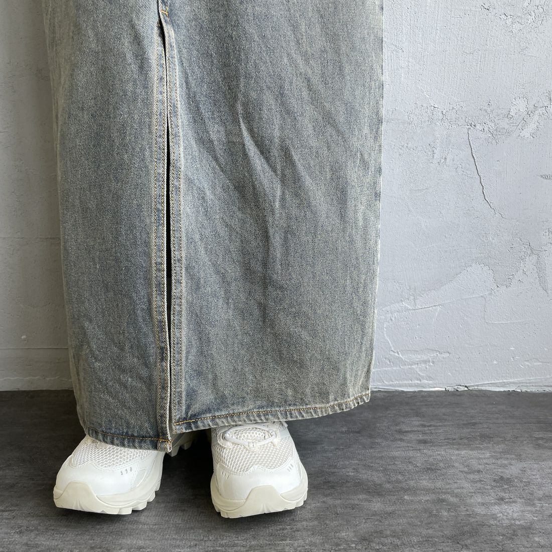 Jeans Factory Clothes [ジーンズファクトリークローズ] コットンデニムナロースカート [JFC-254-066] T.ACID BLU &&モデル身長：158cm 着用サイズ：M&&