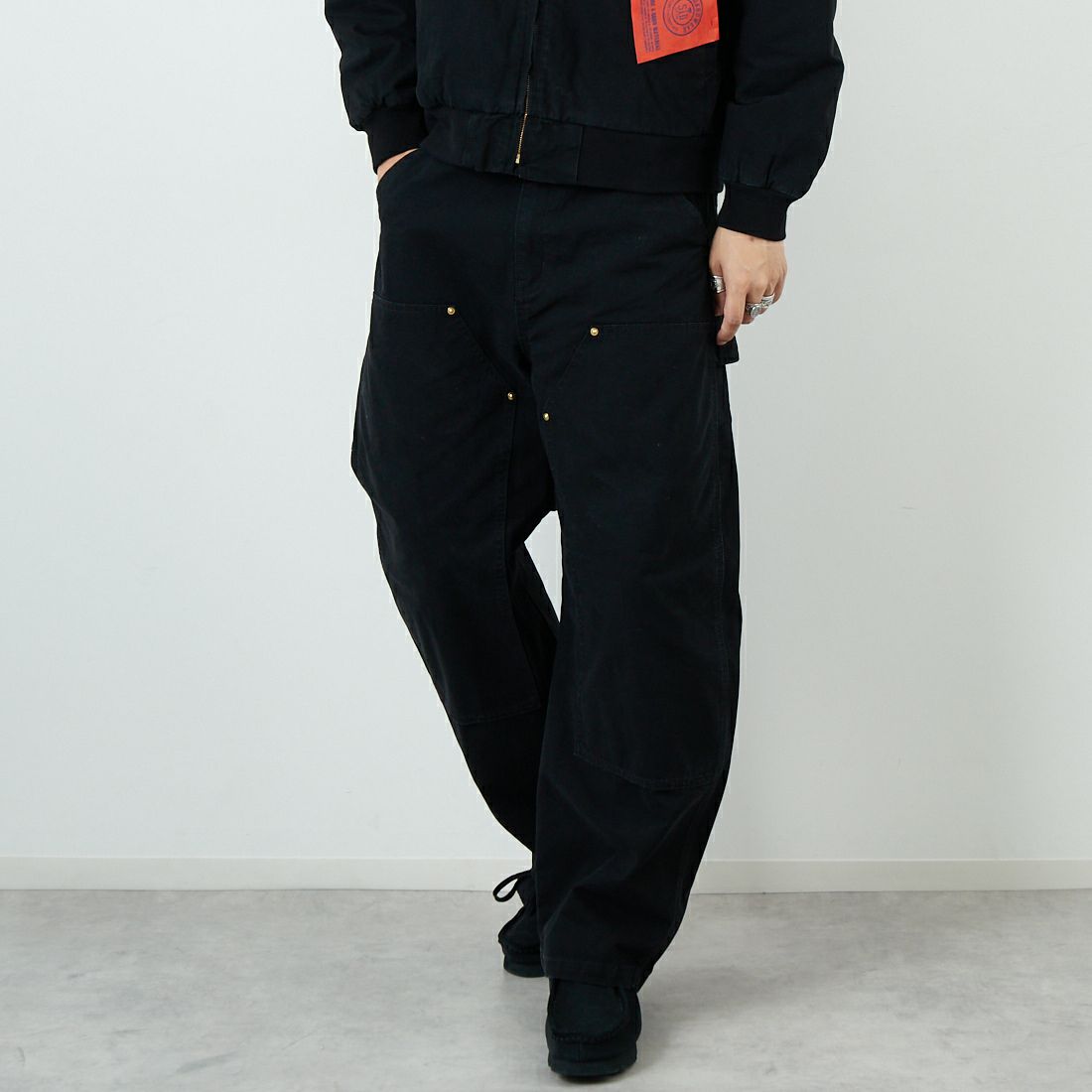 Jeans Factory Clothes [ジーンズファクトリークローズ] STANDARD ダブルニーダックカーブペインターパンツ [JFC-254-064] BLACK &&モデル身長：179cm 着用サイズ：L&&