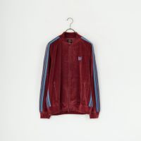 B BURGUNDY