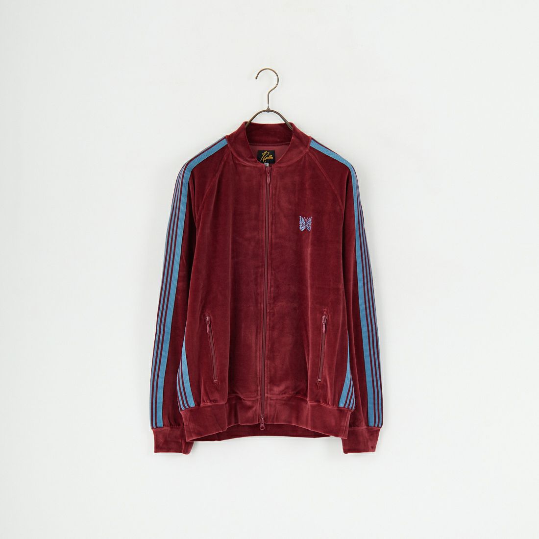 B BURGUNDY