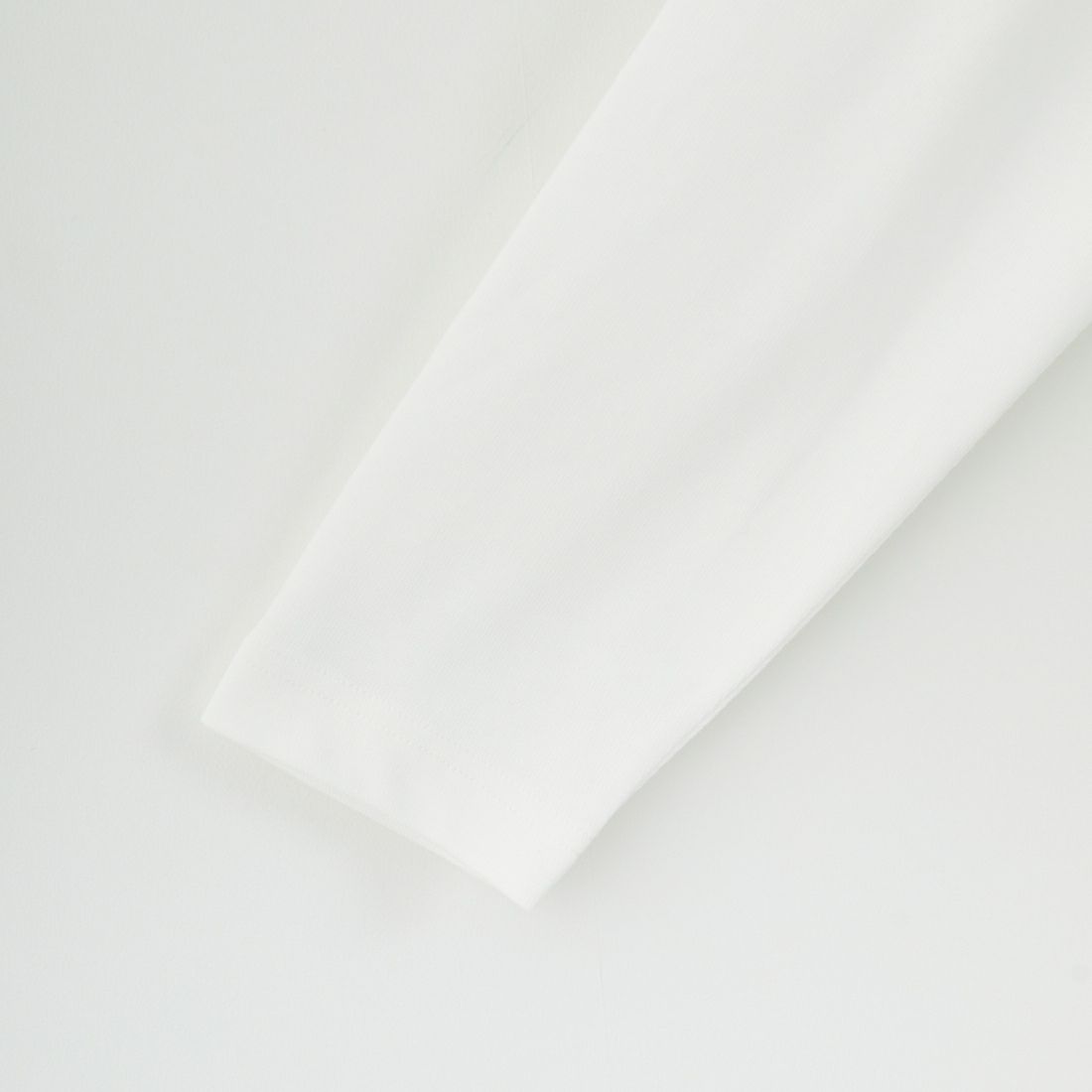 LACOSTE [ラコステ] PARISロゴ ヘビーオンスTシャツ [TH9396] 70V FLOUR