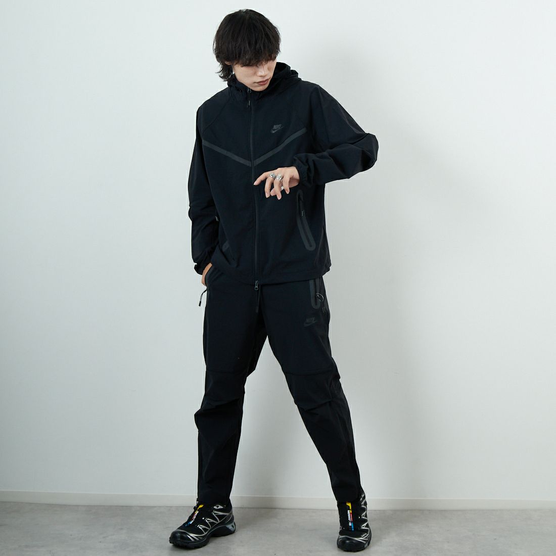 NIKE [ナイキ] ウィンドランナー フルジップウーブンジャケット [HM7152] 010 ﾌﾞﾗｯｸ &&モデル身長：179cm 着用サイズ：M&&