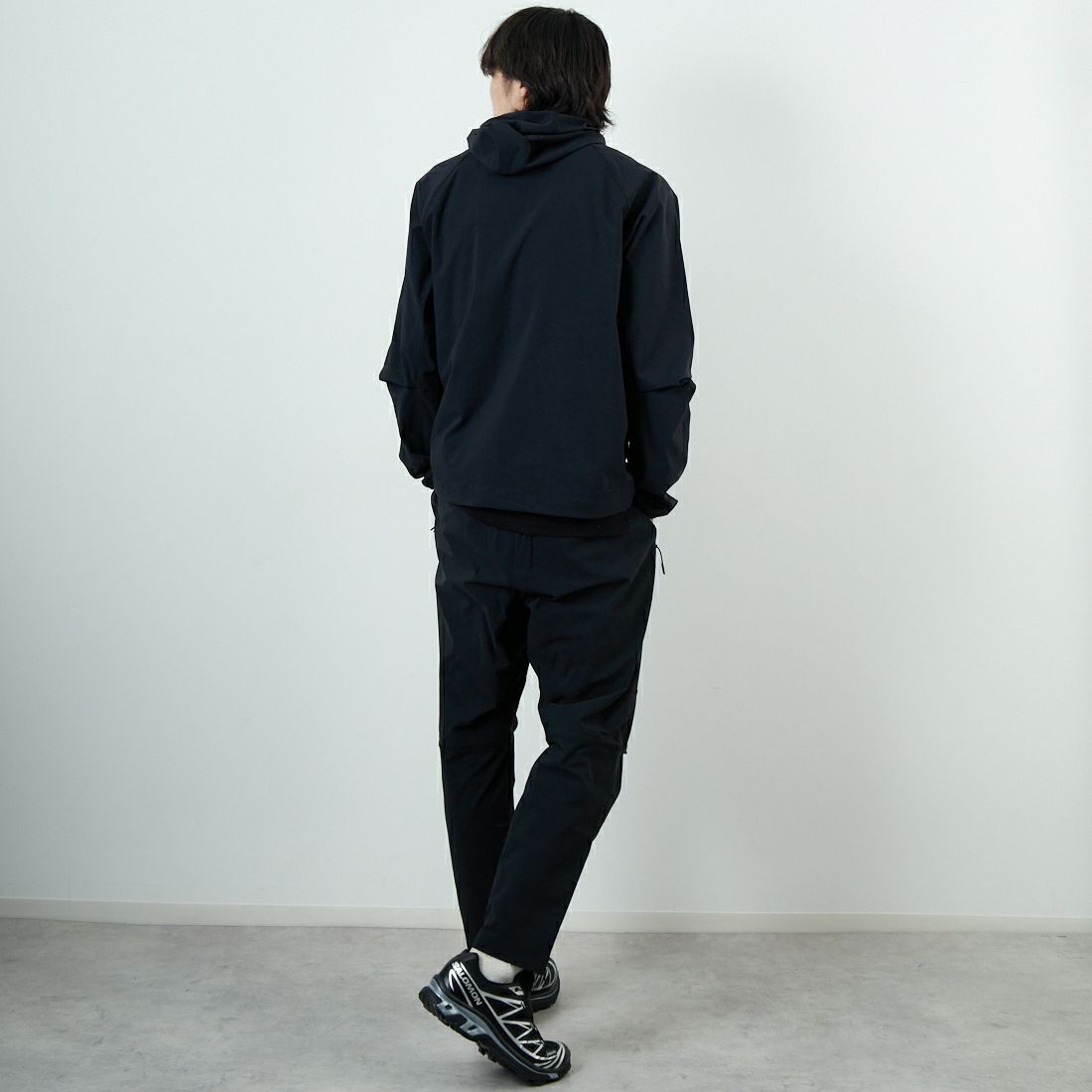 NIKE [ナイキ] ウィンドランナー フルジップウーブンジャケット [HM7152] 010 ﾌﾞﾗｯｸ &&モデル身長：179cm 着用サイズ：M&&