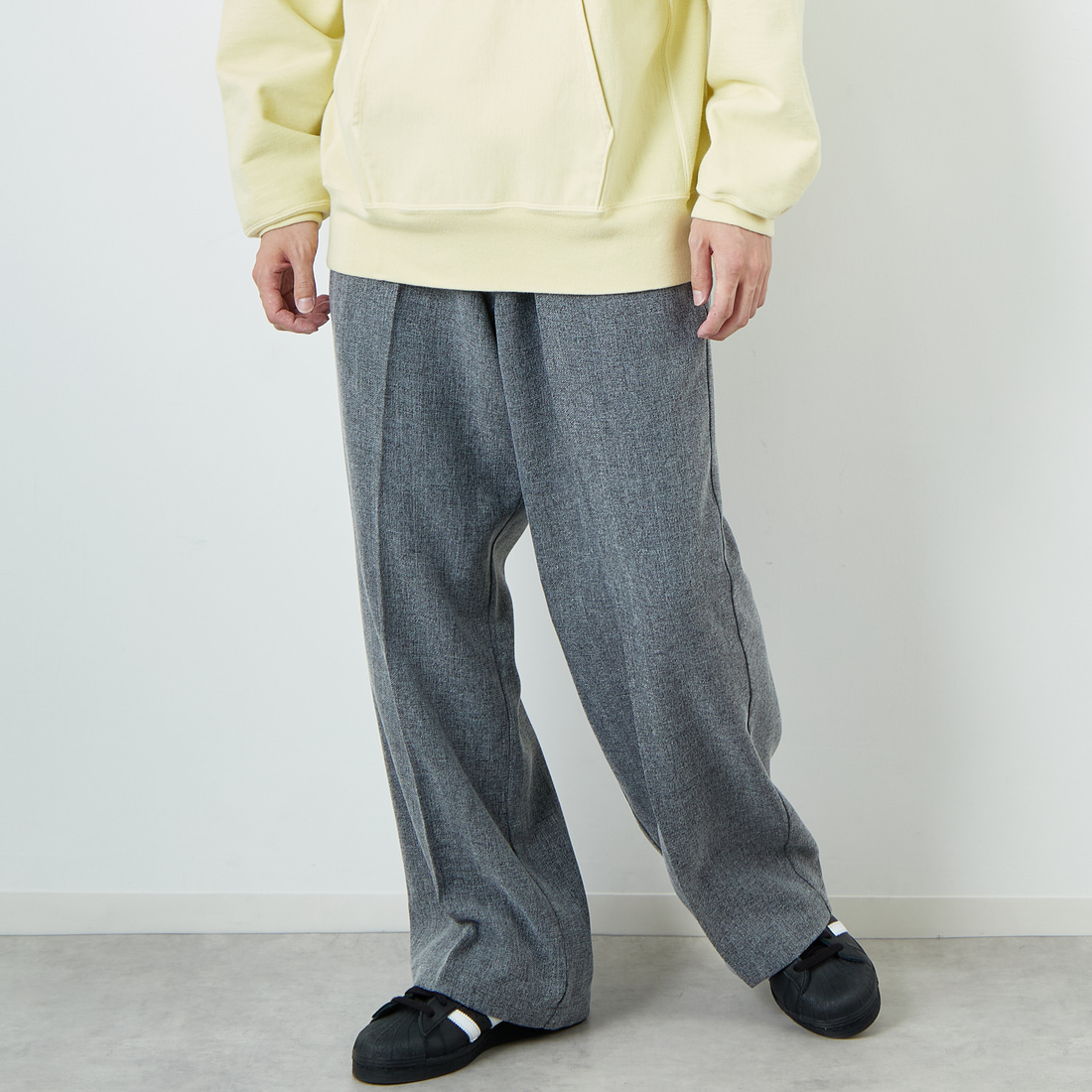 Dickies [ディッキーズ] 別注 ヘリンボーン グランパワークパンツ [253M401N01-JF] GRAY &&モデル身長：168cm 着用サイズ：XL&&