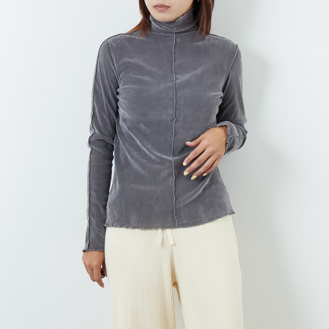 Jf Ready Made [ジェイエフレディメイド] フロッキーベロアボトルネックTシャツ [3105104] 805 ｸﾞﾚｲ &&モデル身長：167cm 着用サイズ：F&&