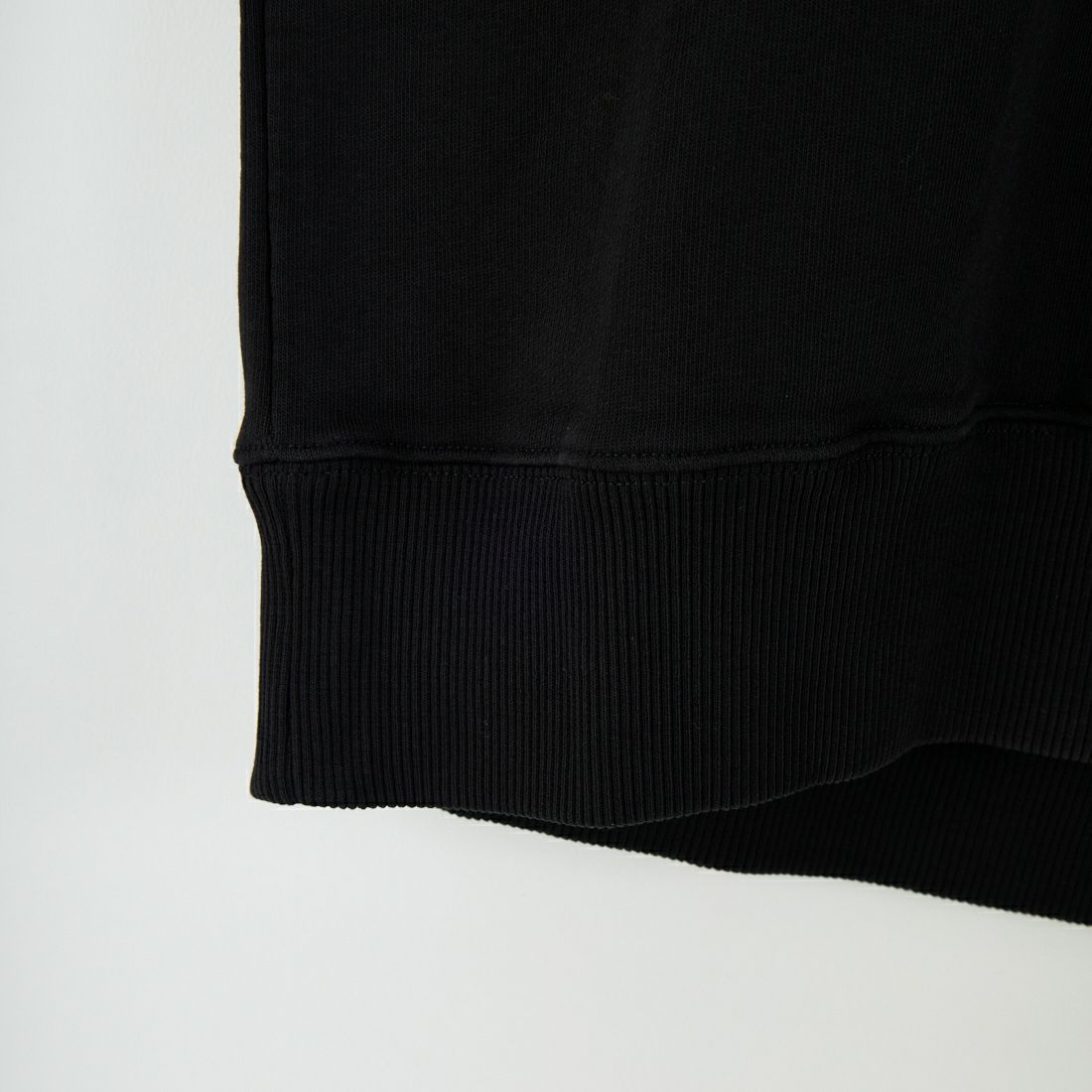 MM6 Maison Margiela [エムエムシックス メゾン マルジェラ] スウェットシャツ [S52GU0247-M25025] 900 BLACK