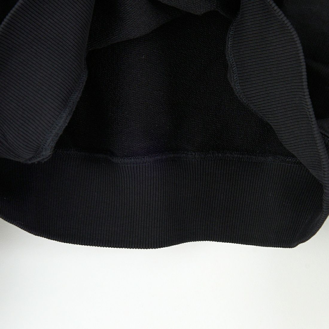 MM6 Maison Margiela [エムエムシックス メゾン マルジェラ] スウェットシャツ [S52GU0247-M25025] 900 BLACK