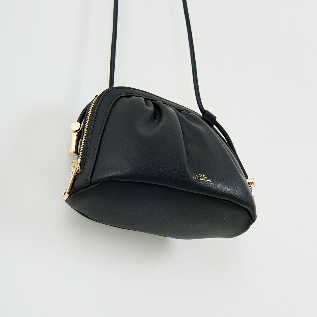 A.P.C. [アー・ペー・セー] Ninon ドローストリングバッグ [BOURSE-NINON-SMALL] 99 NOIR
