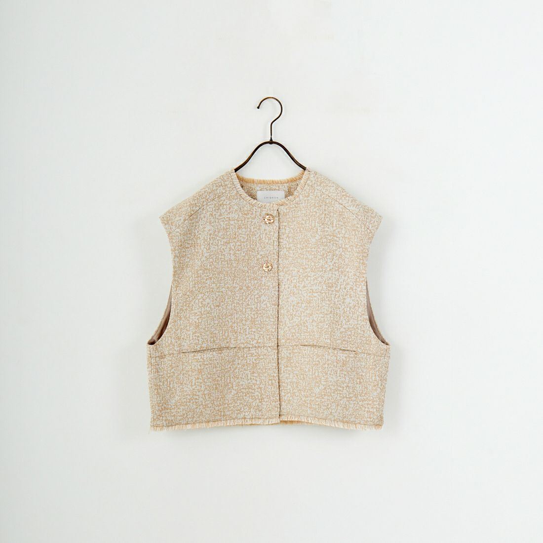 L.BEIGE