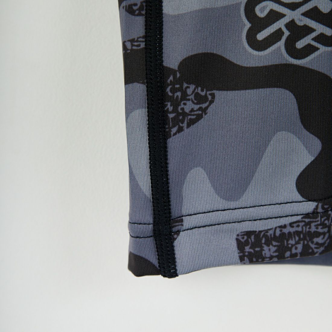 MARK & LONA [マークアンドロナ] テクニカルモックネックインナー [MLM