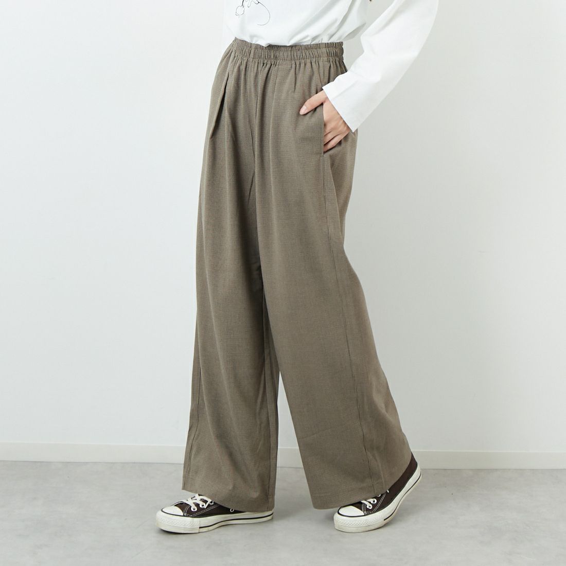 SOMETHING [サムシング] ウエストゴムSLワイドパンツ [SN9005] 5916 BEG &&モデル身長：162cm 着用サイズ：F&&