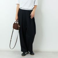 BLACK&&モデル身長：167cm 着用サイズ：F&&