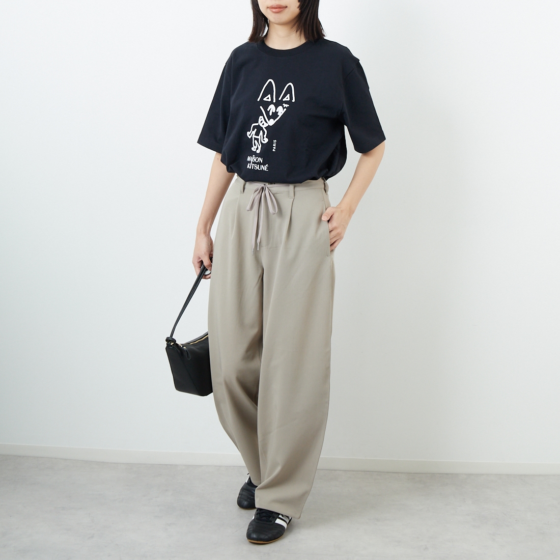 Noir Fabrik [ヌワールファブリック] ウエストドロー付カーブイージーパンツ [IN17-PT-5] KHK BEIGE &&モデル身長：162cm 着用サイズ：XS&&