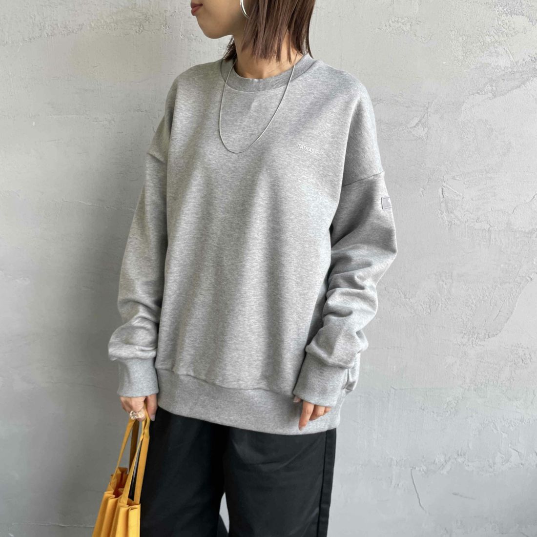 TATRAS [タトラス] 別注 LANIS ワンポイントロゴ クルーネック
