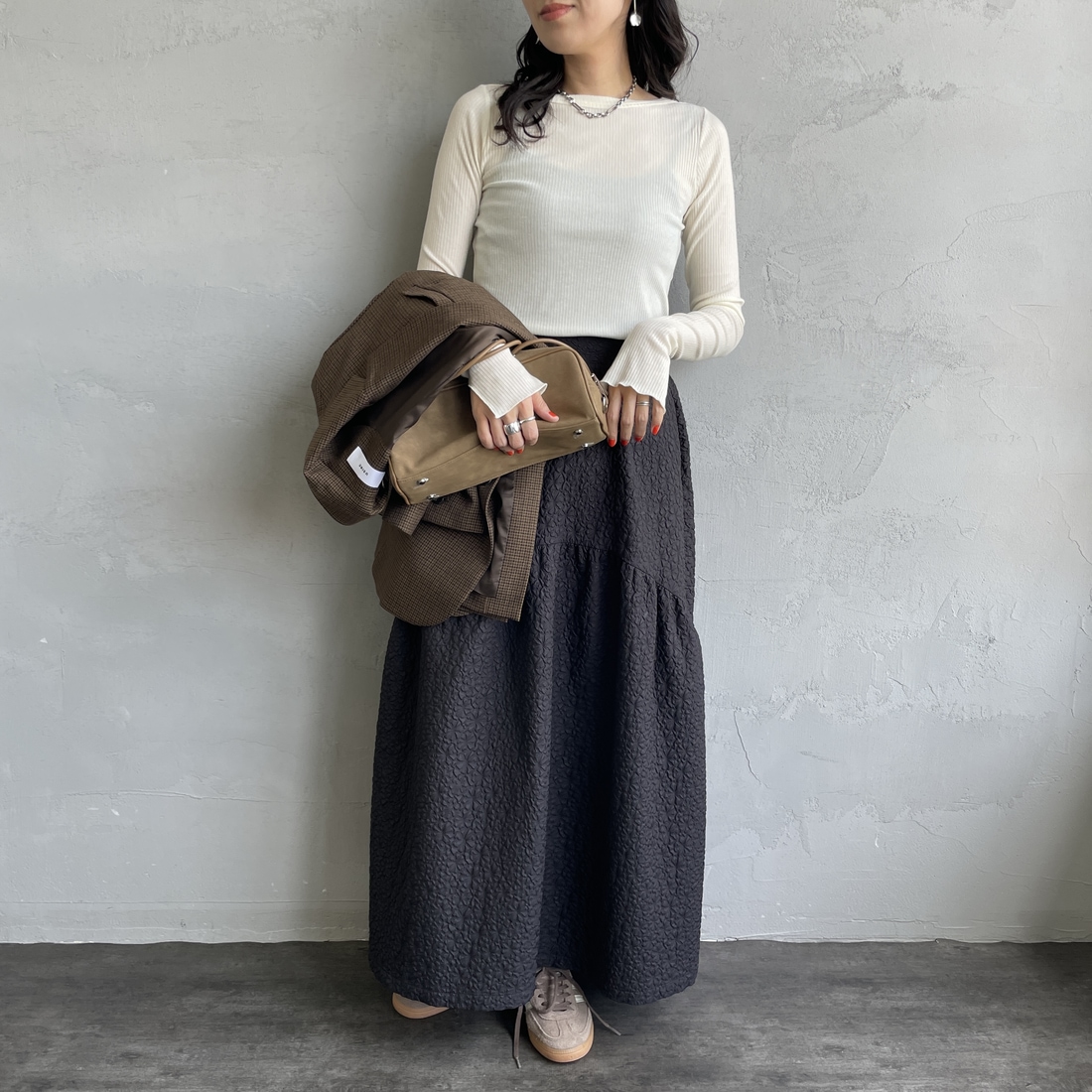 USINE [ユジーヌ] カシミアシルク シアーボートネックカットソー [21256066] 031 ｵﾌ &&モデル身長：160cm 着用サイズ：36&&
