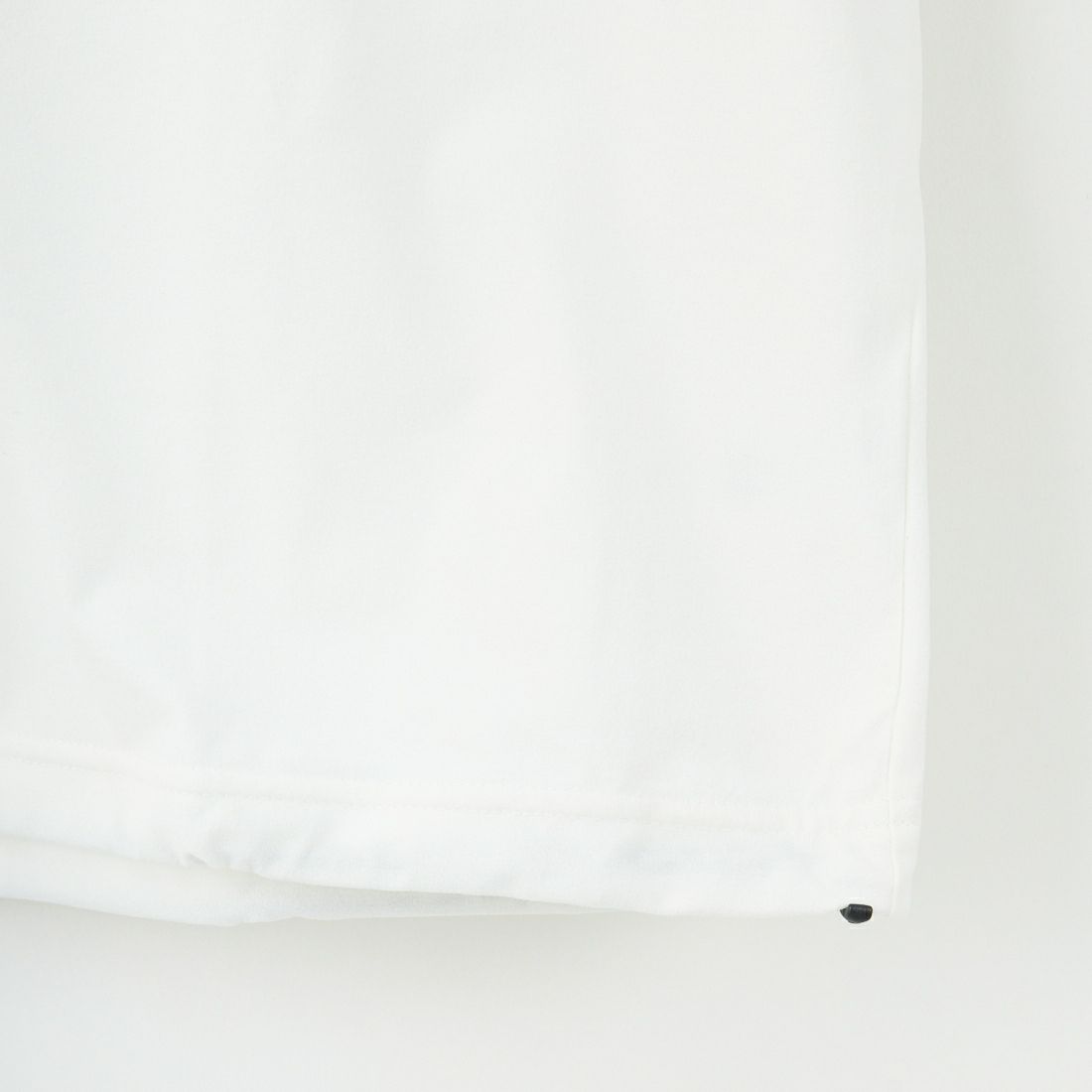 Marmot [マーモット] 別注 ドローコード付き ワンポイントロゴ ロングスリーブポケットTシャツ [MTFW25U04IN-JF] WHITE