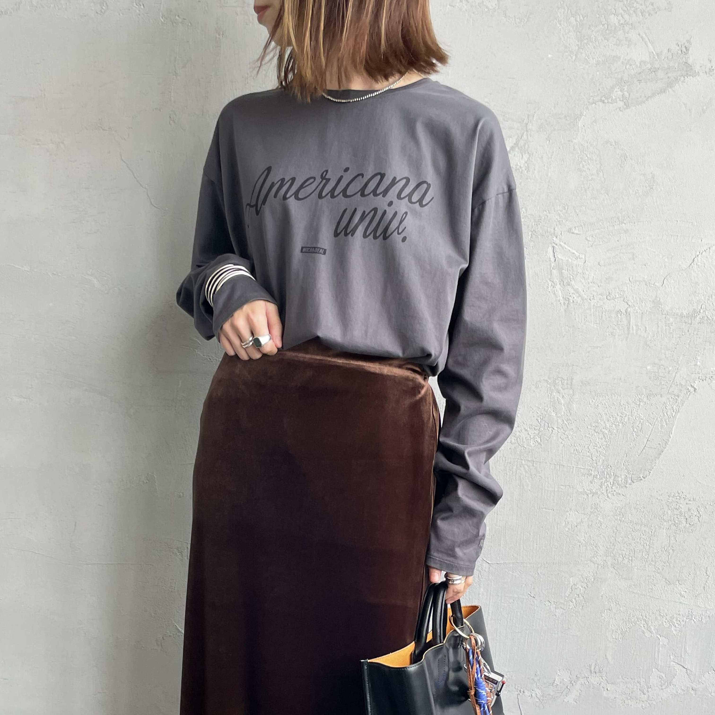 A.P.C. [アー・ペー・セー] ロゴ刺繍 ロングスリーブTシャツ
