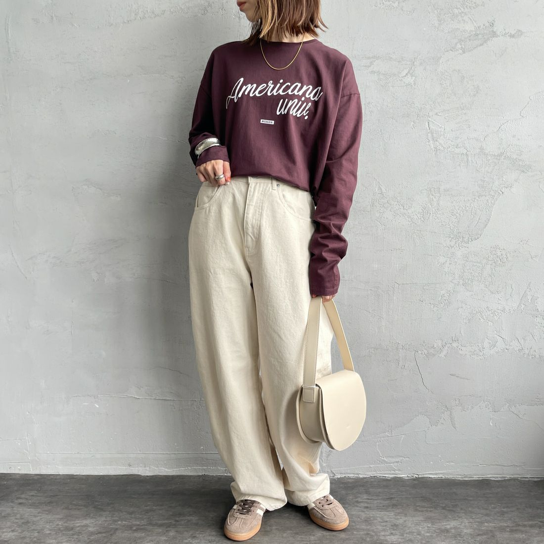 MICA&DEAL [マイカアンドディール] AMERICANA × MICA&DEAL ロングスリーブTシャツ [0125309271] BROWN &&モデル身長：158cm 着用サイズ：F&&