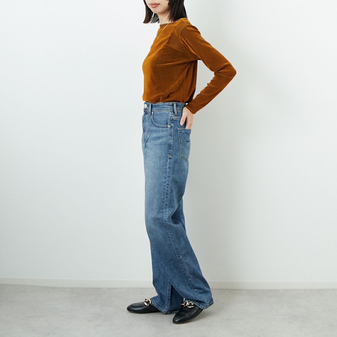YANUK [ヤヌーク] ボーイズストレート LEA [57143232] VHB &&モデル身長：162cm 着用サイズ：23&&