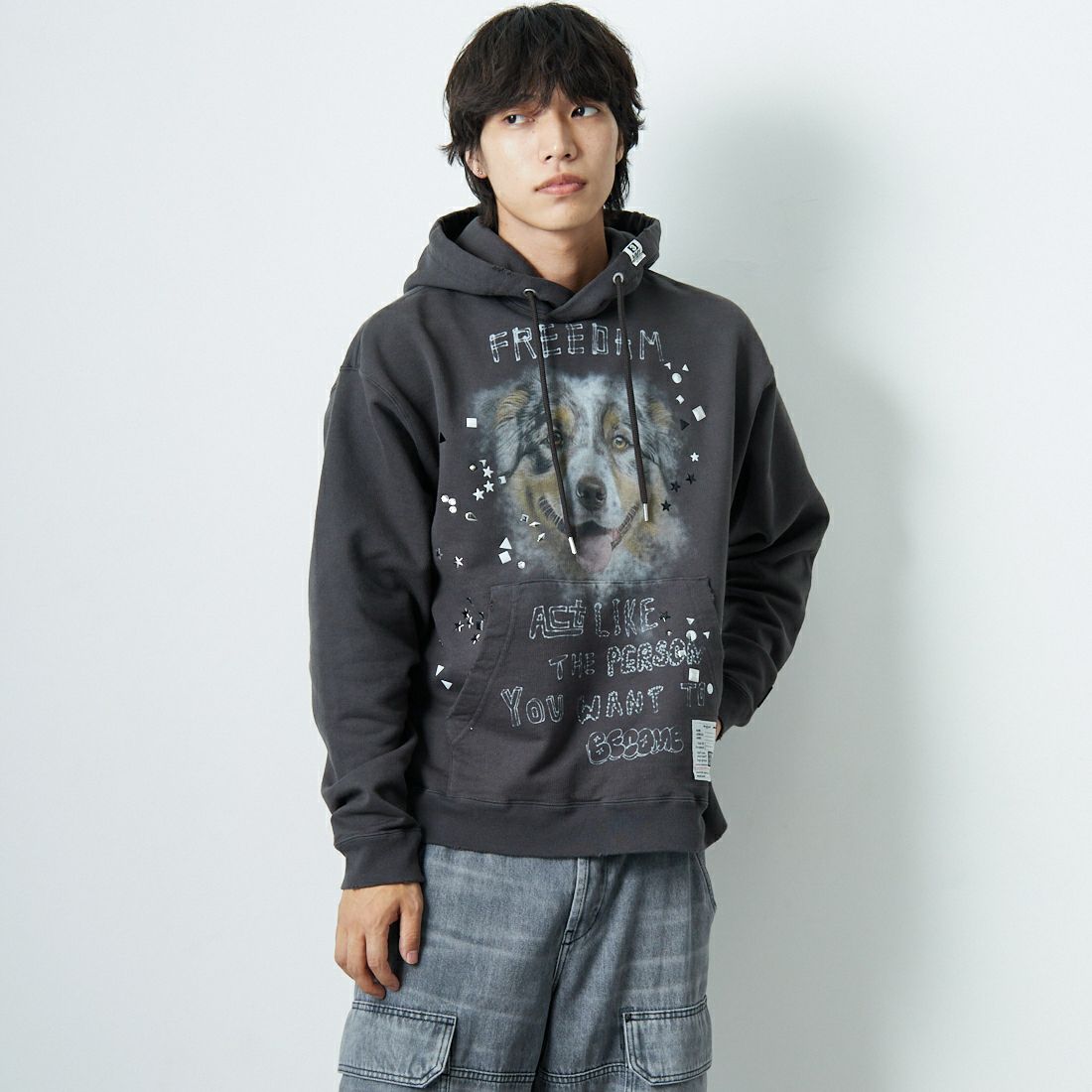Maison MIHARA YASUHIRO [メゾン ミハラヤスヒロ] エンベリッシュド ダメージフーディ [J15HD722] BLACK &&モデル身長：179cm 着用サイズ：44&&