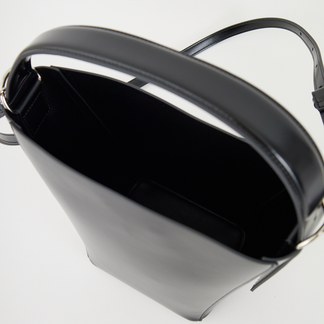 &MyuQ [アンドミューク] LIBER バケツ型トートバッグ [MCB114] BLACK