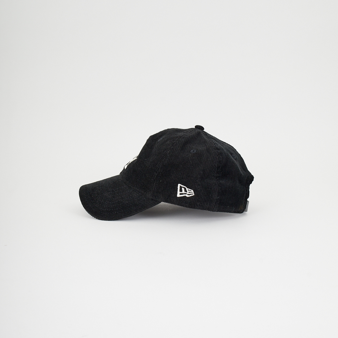 NEW ERA [ニューエラ] 9TWENTY マイクロコーデュロイ ロサンゼルス・ドジャース [14667971] LOSDOD BLK
