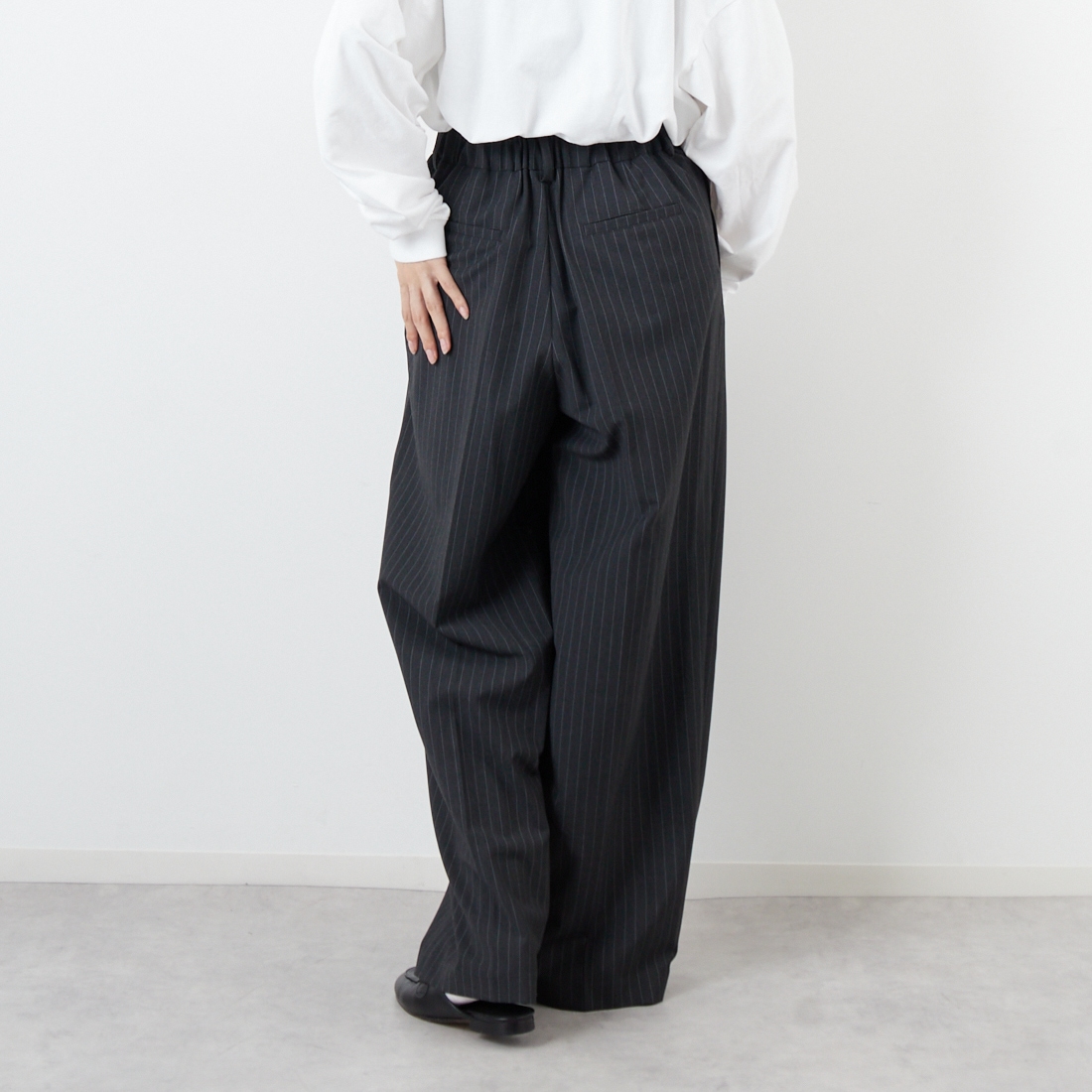 USINE [ユジーヌ] イージーケアツイル2タックワイドパンツ [21256057] 003 ﾁｬｺｰﾙS &&モデル身長：162cm 着用サイズ：38&&