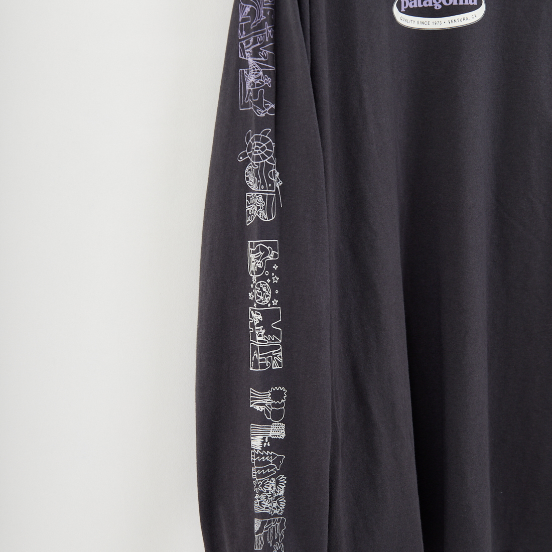 patagonia [パタゴニア] メンズ ロングスリーブ ロングウェイラウンド オーガニックTシャツ [37821] INBK