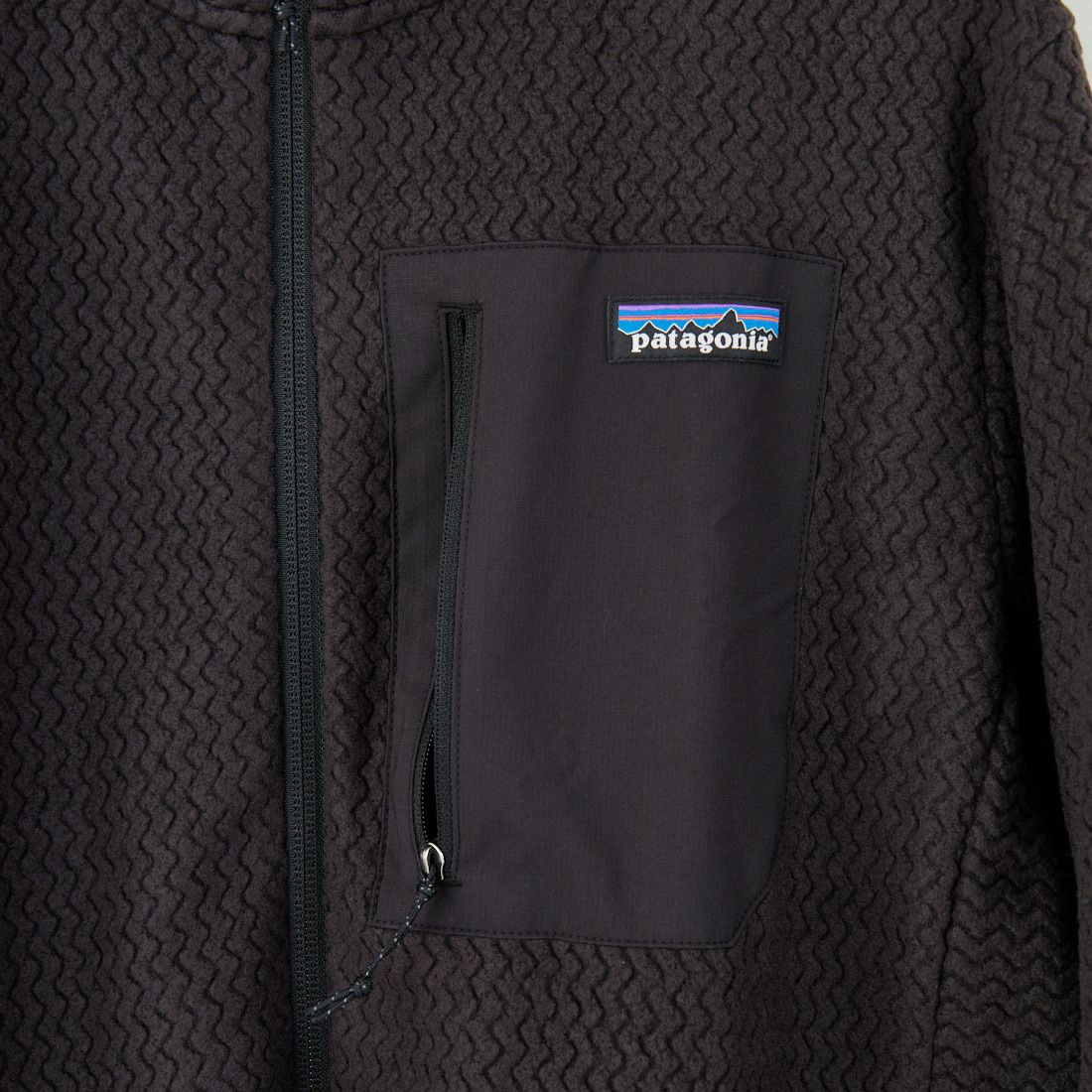 patagonia [パタゴニア] メンズ R1エアジャケット [40275] BLK