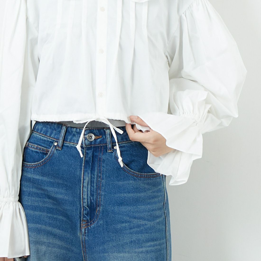 RhodolirioN [ロドリリオン] モノステッチスペンサーシャツ [RV1041] A WHITE &&モデル身長：162cm 着用サイズ：ONE SIZE&&