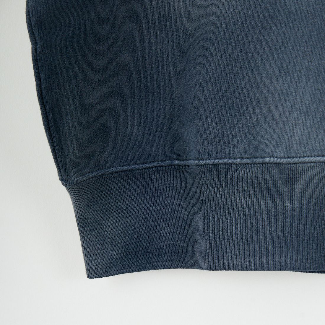 【RHODOLIRION /ロドリリオン】 スウェット RhodolirioN [ロドリリオン] ロゴタイプクルーネックスウェット