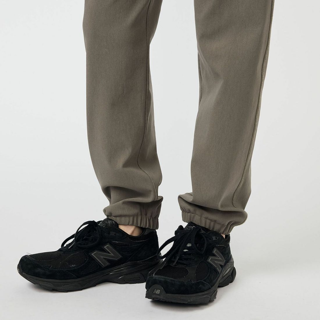 THE NORTH FACE PURPLE LABEL [ザ ノースフェイス パープルレーベル] フィールドストレッチリブパンツ [N25FC034] AH ASPHALT &&モデル身長：162cm 着用サイズ：WS&&