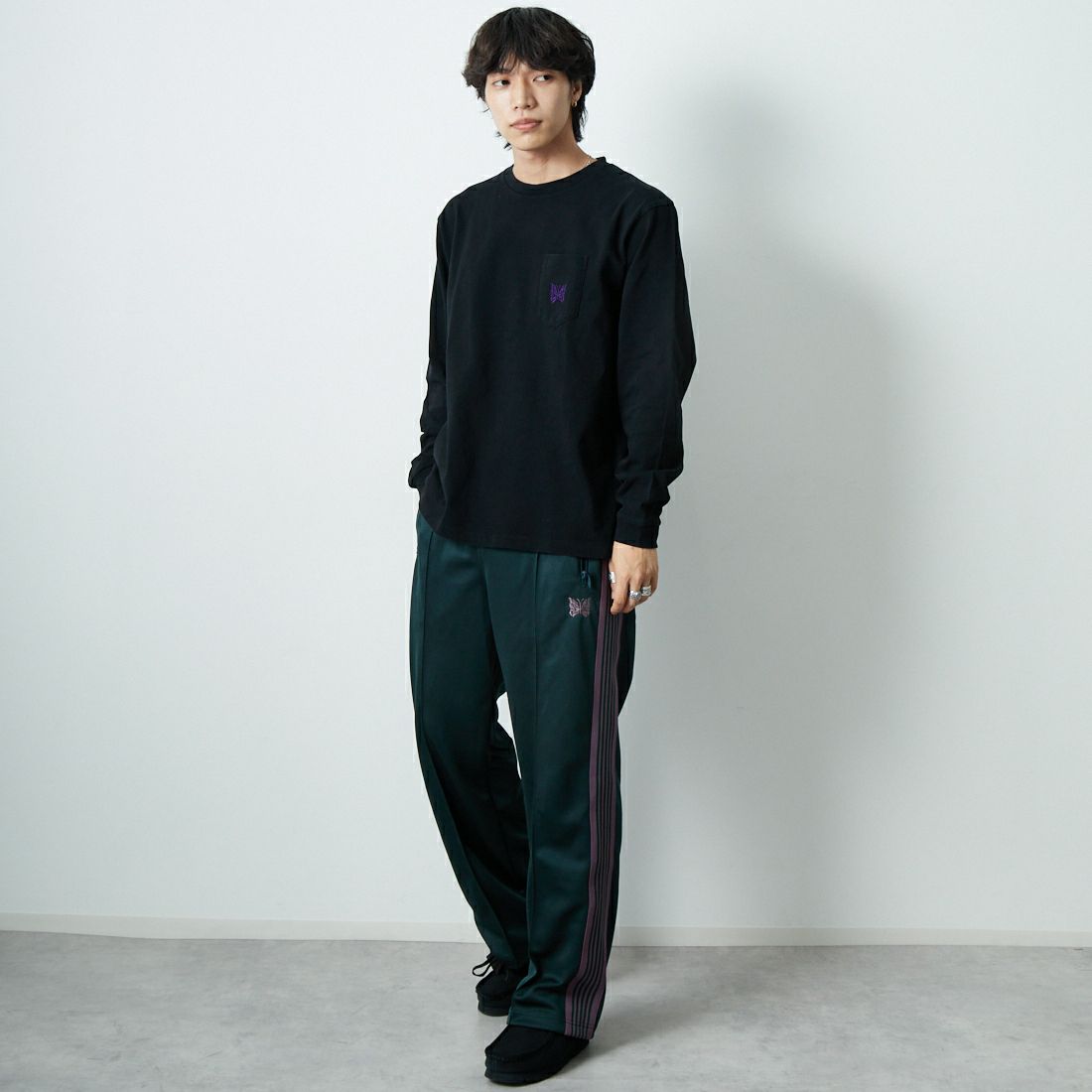 Needles [ニードルズ] ロングスリーブポケットTシャツ [RW348] F BLACK &&モデル身長：179cm 着用サイズ：M&&