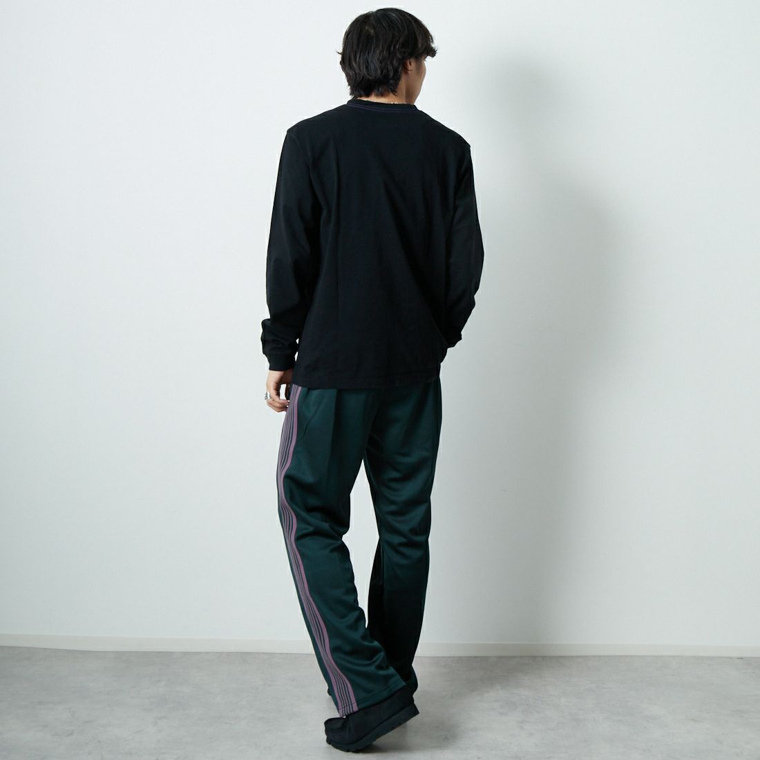 Needles [ニードルズ] ロングスリーブポケットTシャツ [RW348] F BLACK &&モデル身長：179cm 着用サイズ：M&&