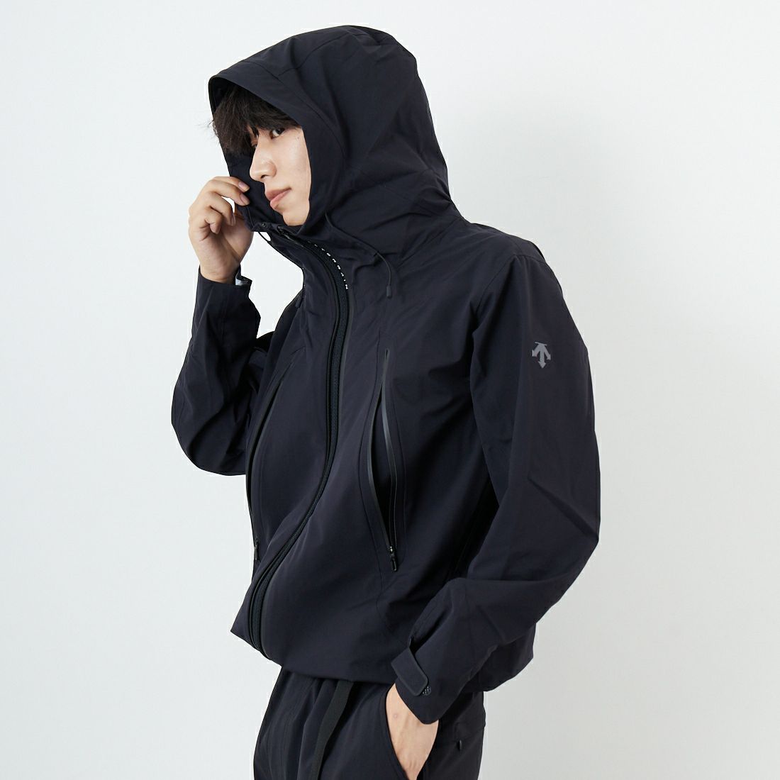 高級ライン✨黒色 シェルジャケット DESCENTE ALLTERRAIN ALLTERRAIN SHELL JACKET（オルテライン シェルジャケット）【公式通販