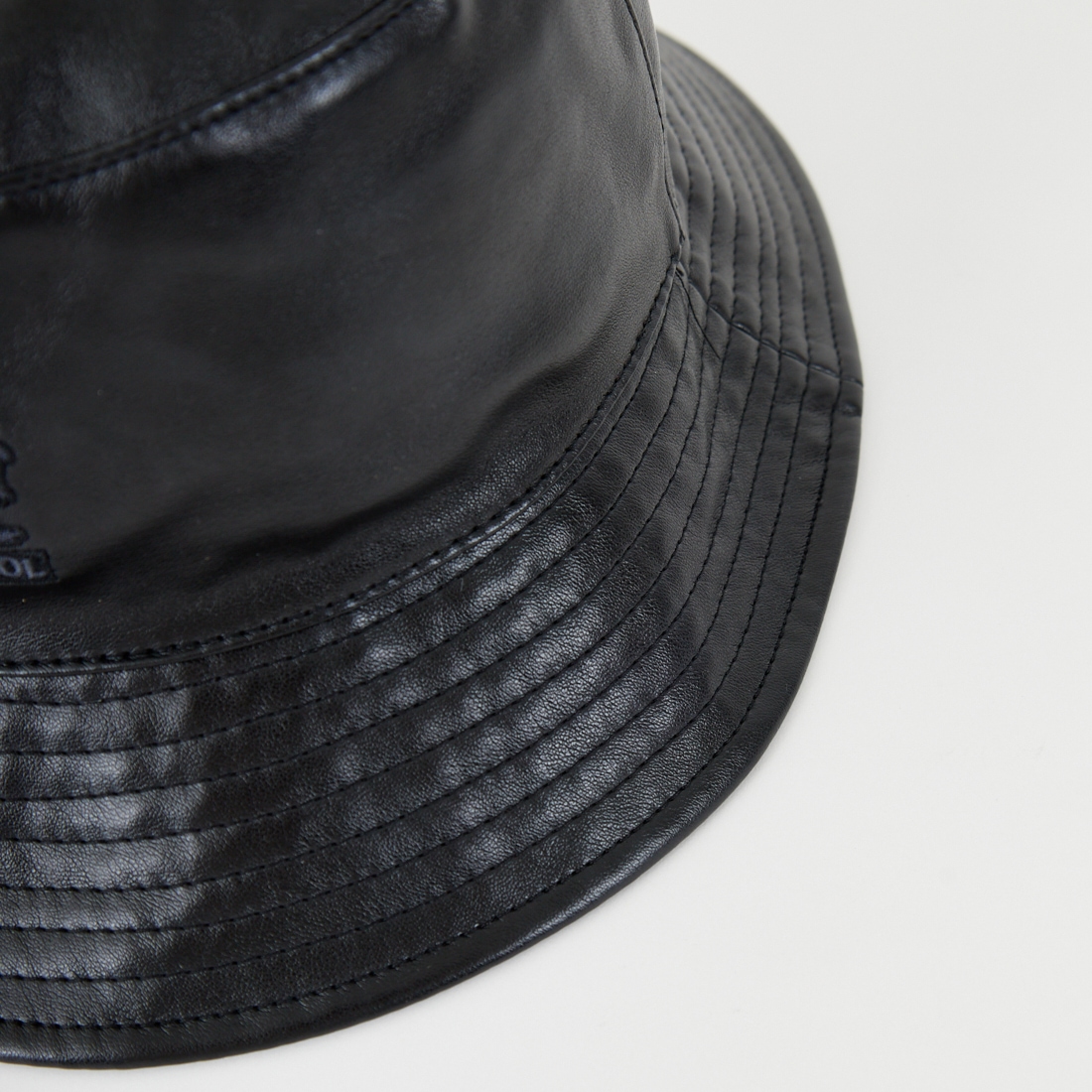 KANGOL [カンゴール] レザーバケットハット [233069630] 01 BLACK